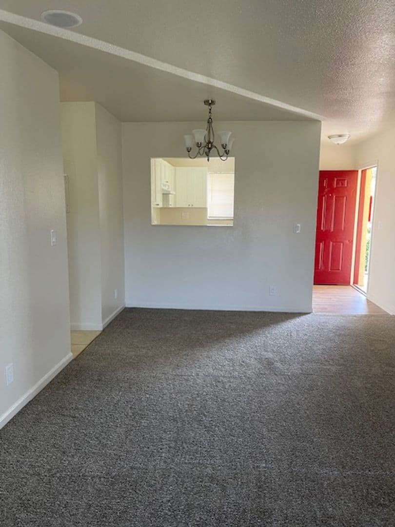 West Palm Beach Apartment: Laurel Way/Ceylon Court