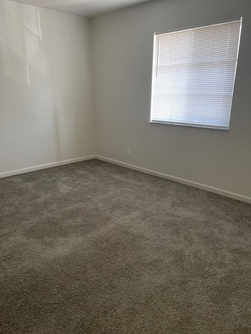 West Palm Beach Apartment: Laurel Way/Ceylon Court