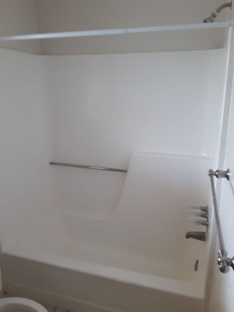 West Palm Beach Apartment: Laurel Way/Ceylon Court