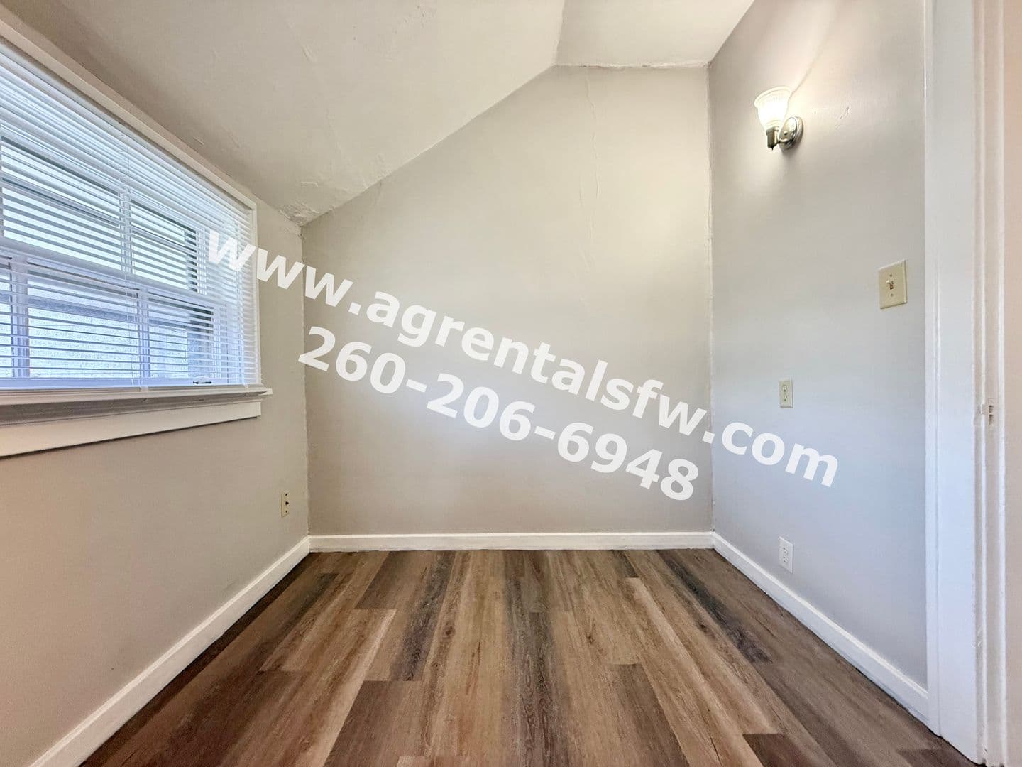 Fort Wayne Apartment: 3209 Fairfield Ave