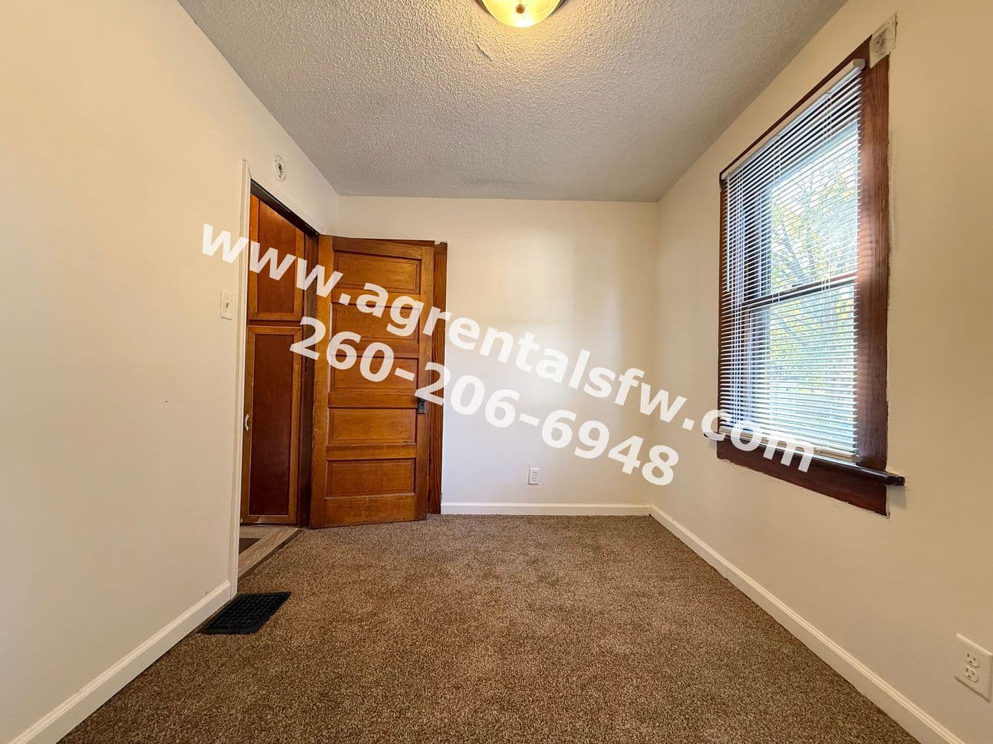 Fort Wayne House: 1315 Schilling Ave
