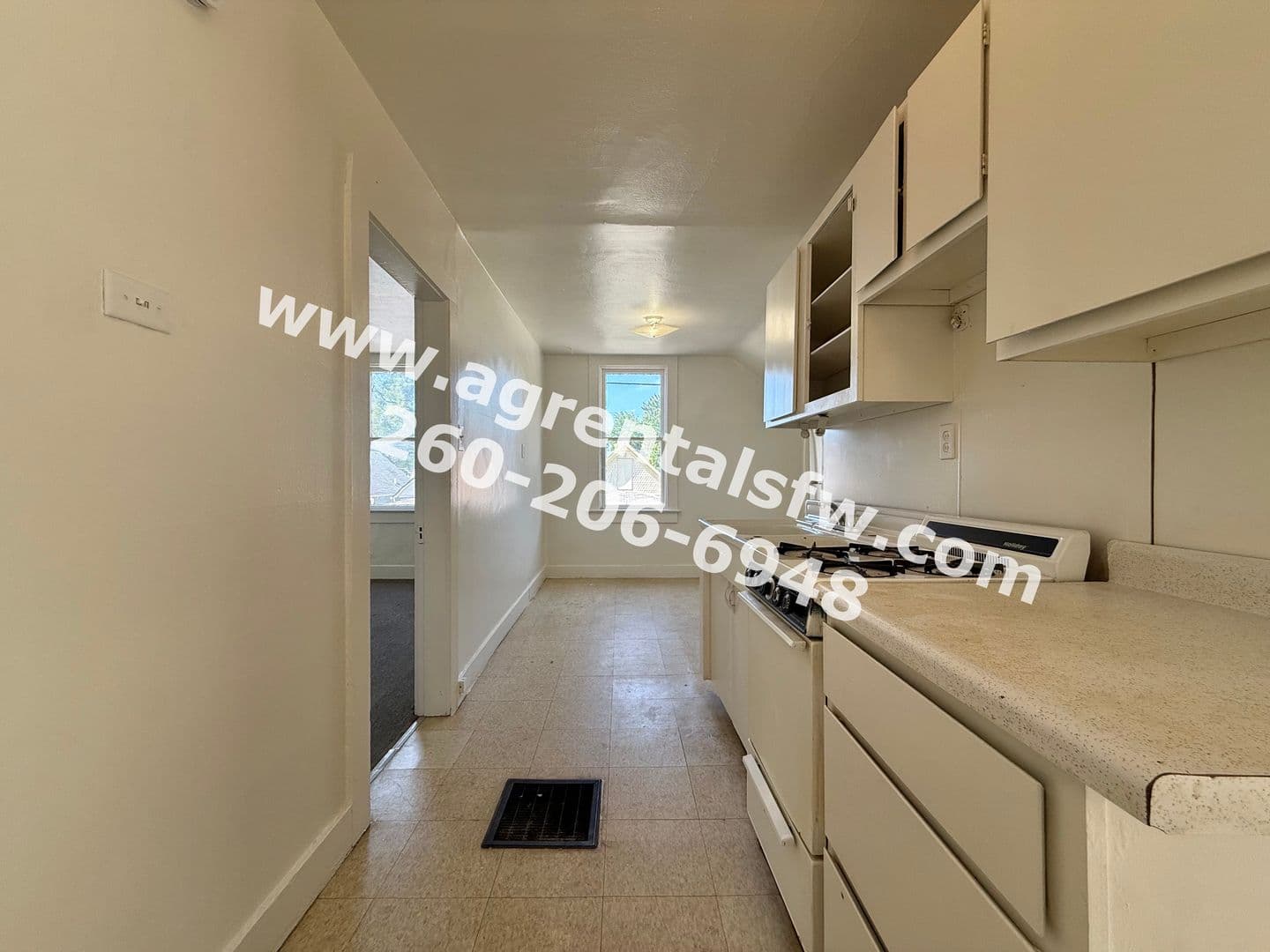 Fort Wayne Apartment: 412 Nussbaum Ave