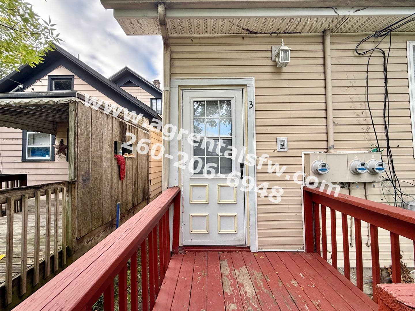 Fort Wayne Apartment: 310 W Dewald St