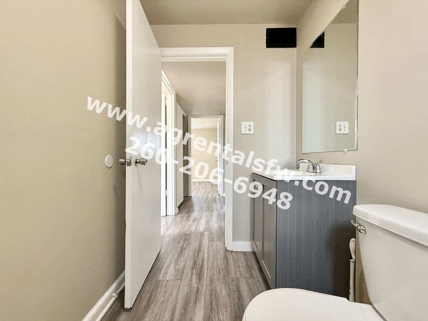 Fort Wayne Apartment: 4729 Northcrest Dr