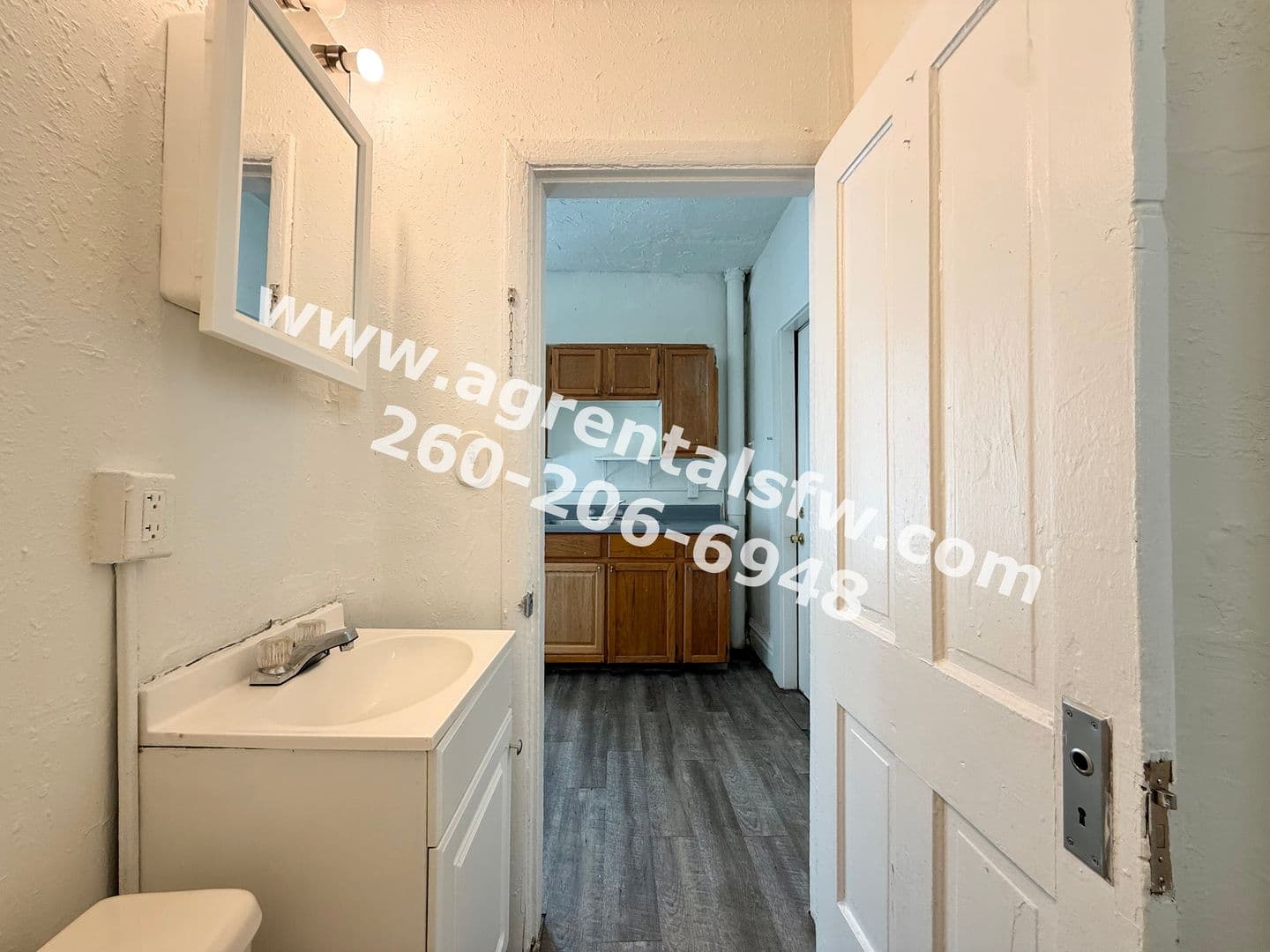 Fort Wayne Apartment: 825 3rd St