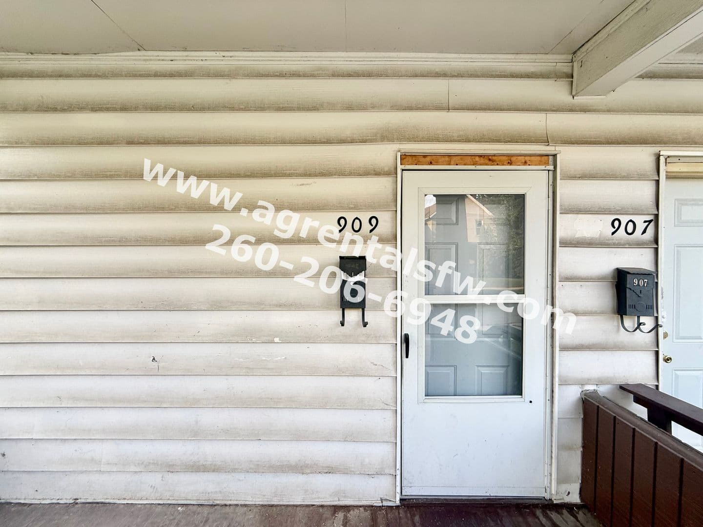 Fort Wayne Apartment: 907 Lincoln Ave