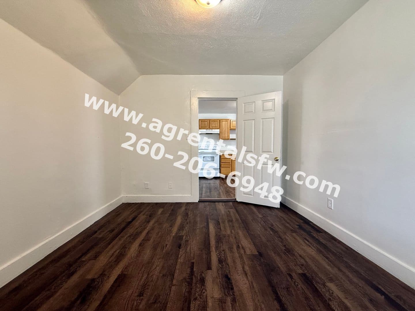Fort Wayne Apartment: 3113 S Harrison St