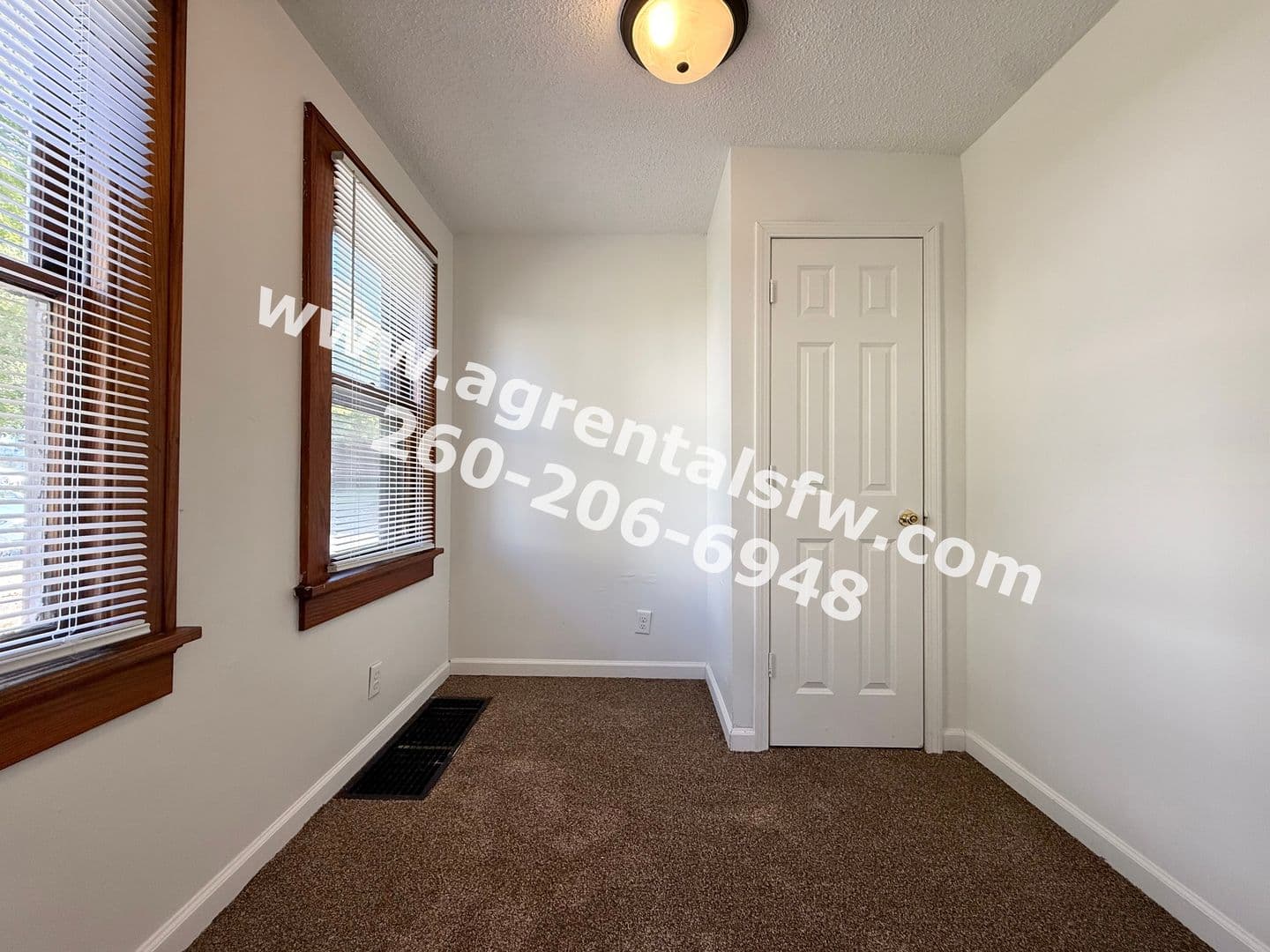Fort Wayne House: 1315 Schilling Ave