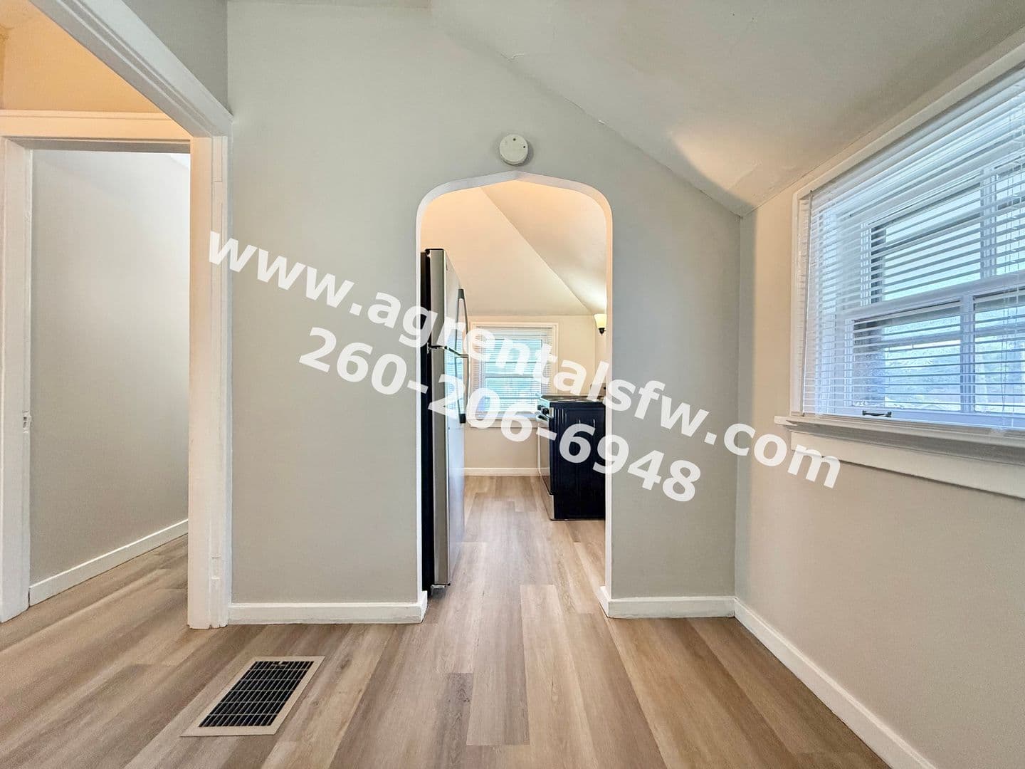 Fort Wayne Apartment: 3209 Fairfield Ave