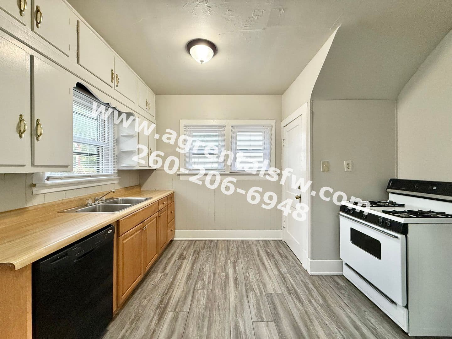 Fort Wayne Apartment: 1409 Sherman Blvd