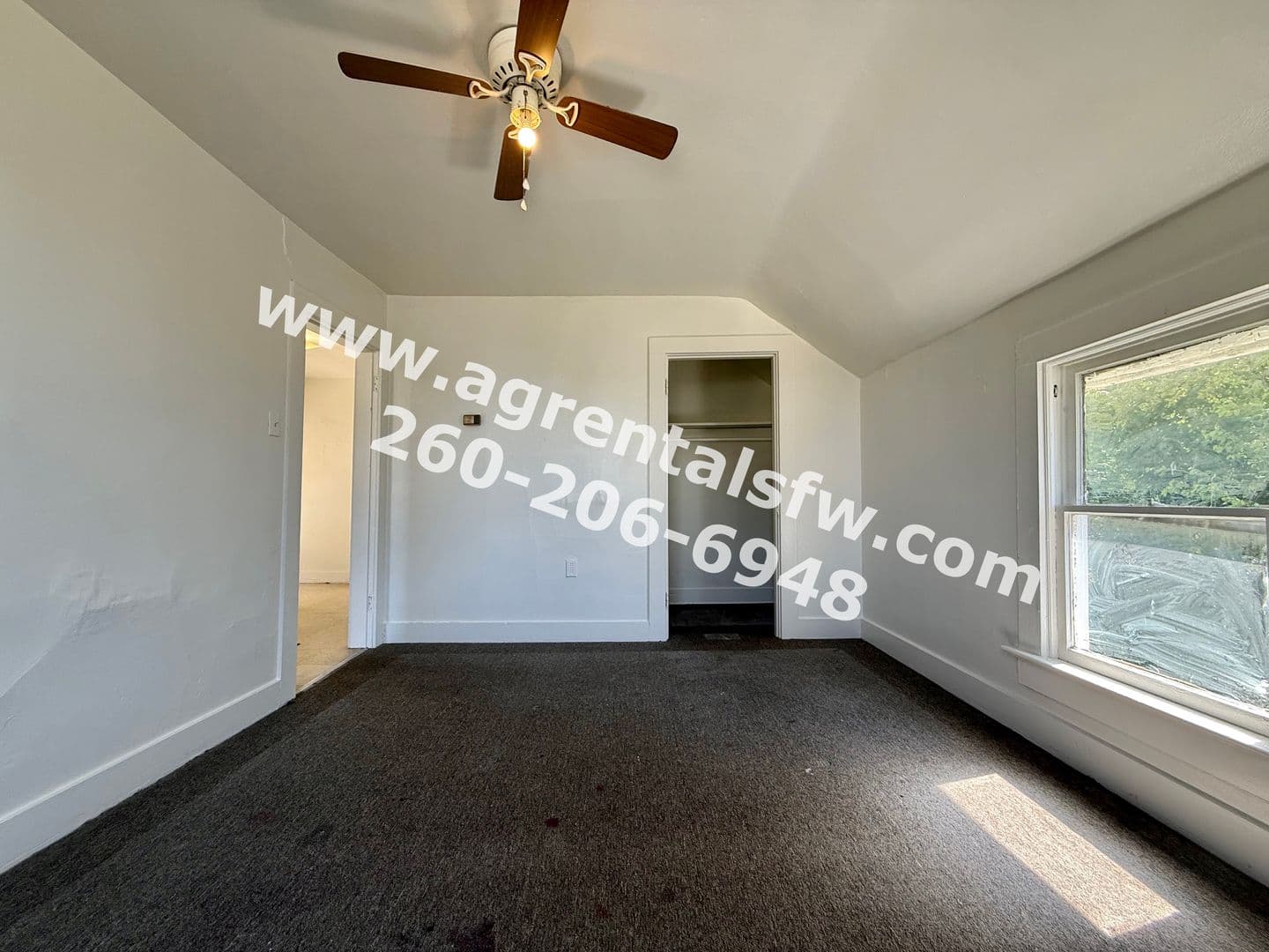 Fort Wayne Apartment: 412 Nussbaum Ave