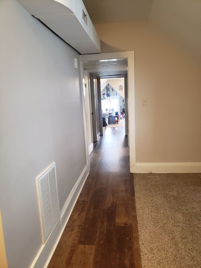 Erie Apartment: 324 W 8th St