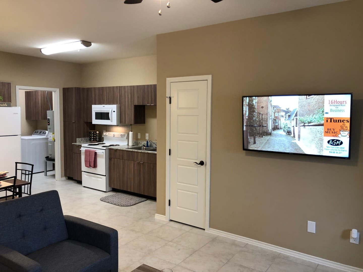 Hidalgo Apartment: 2206 E Hwy 281