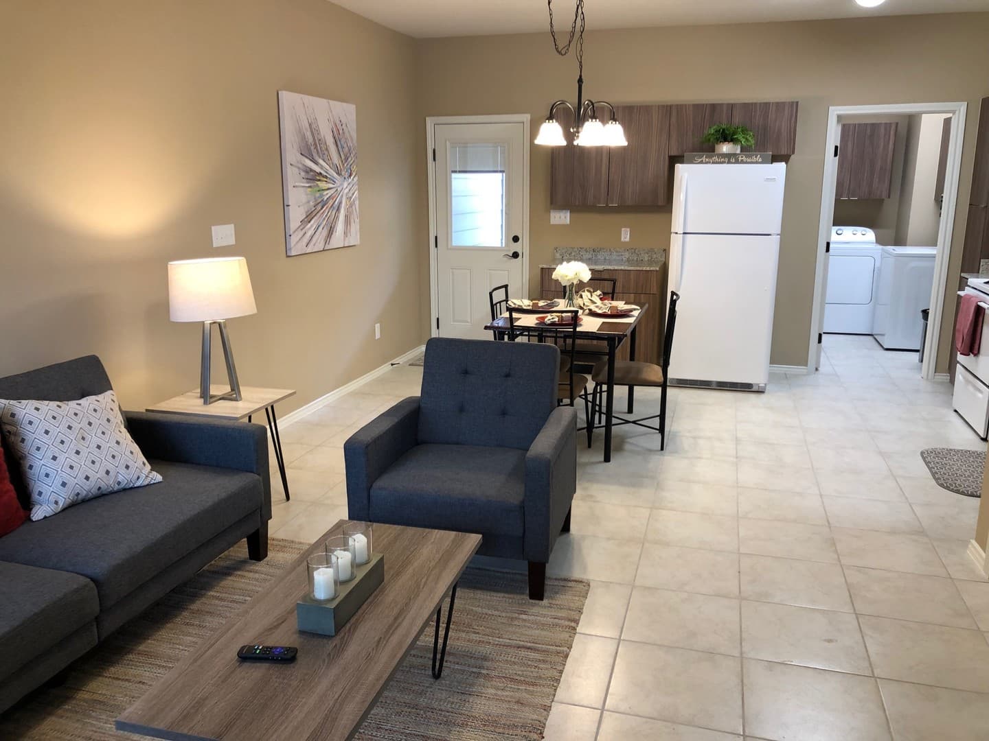 Hidalgo Apartment: 2206 E Hwy 281