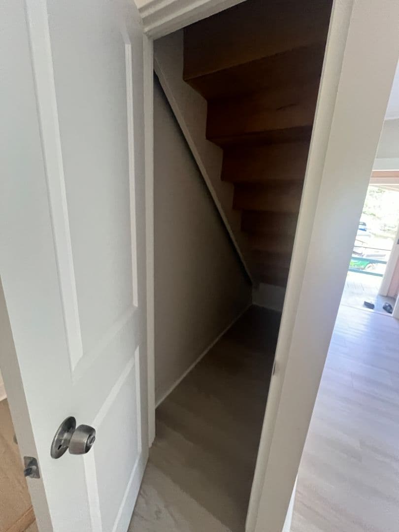 Honolulu Apartment: 2835 & 2841 Kolowalu St
