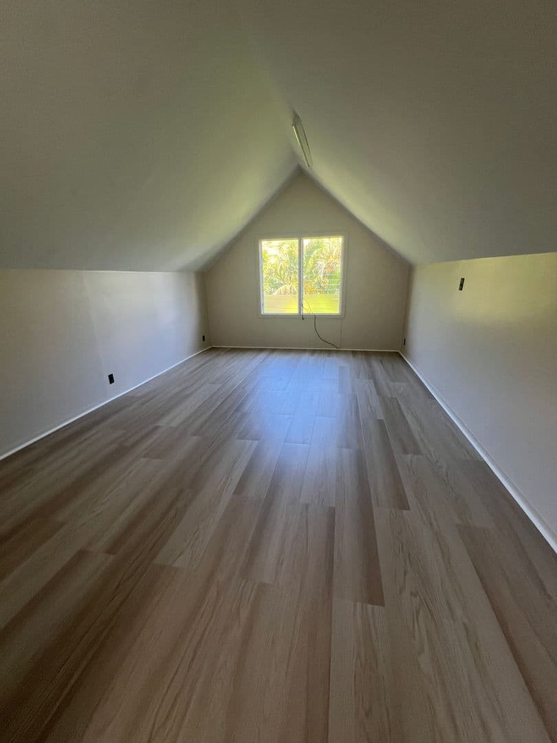 Honolulu Apartment: 2835 & 2841 Kolowalu St