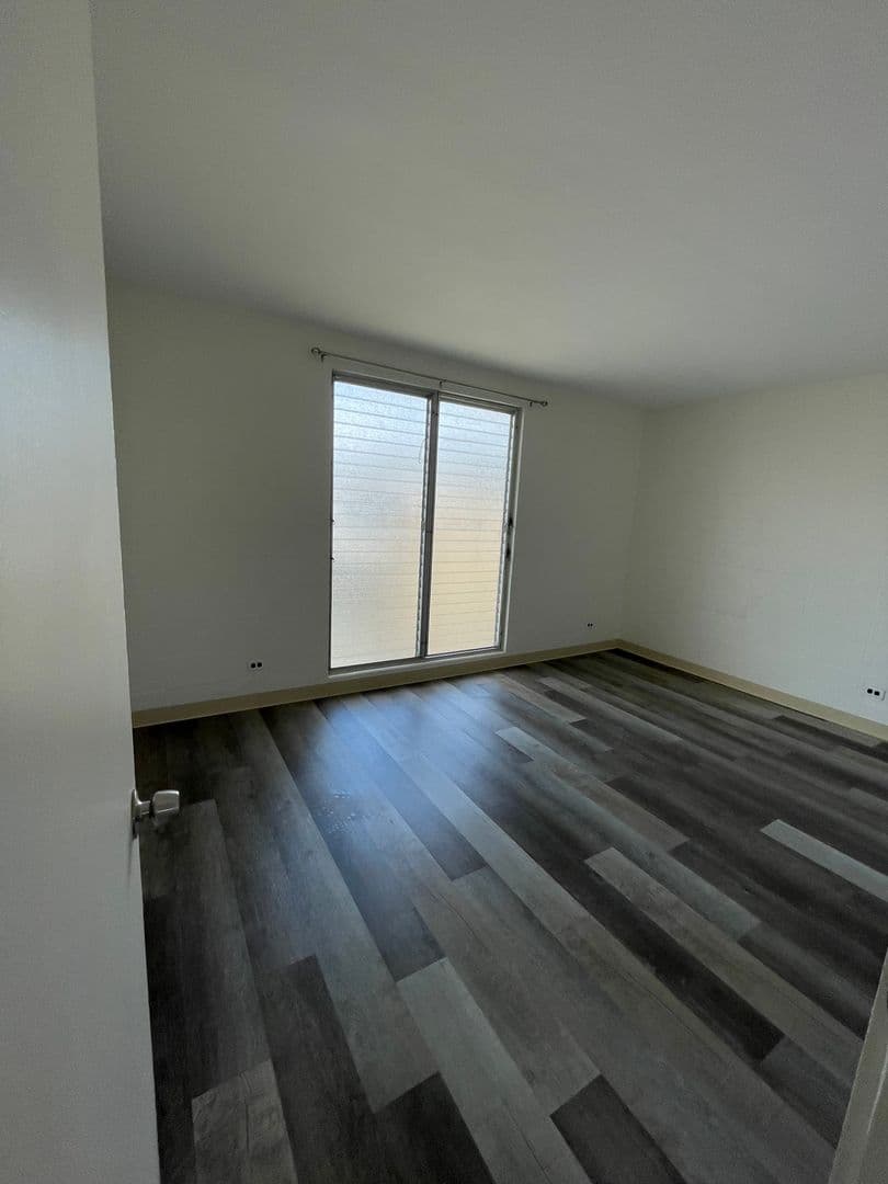 Honolulu Apartment: 1671 Kalakaua Ave