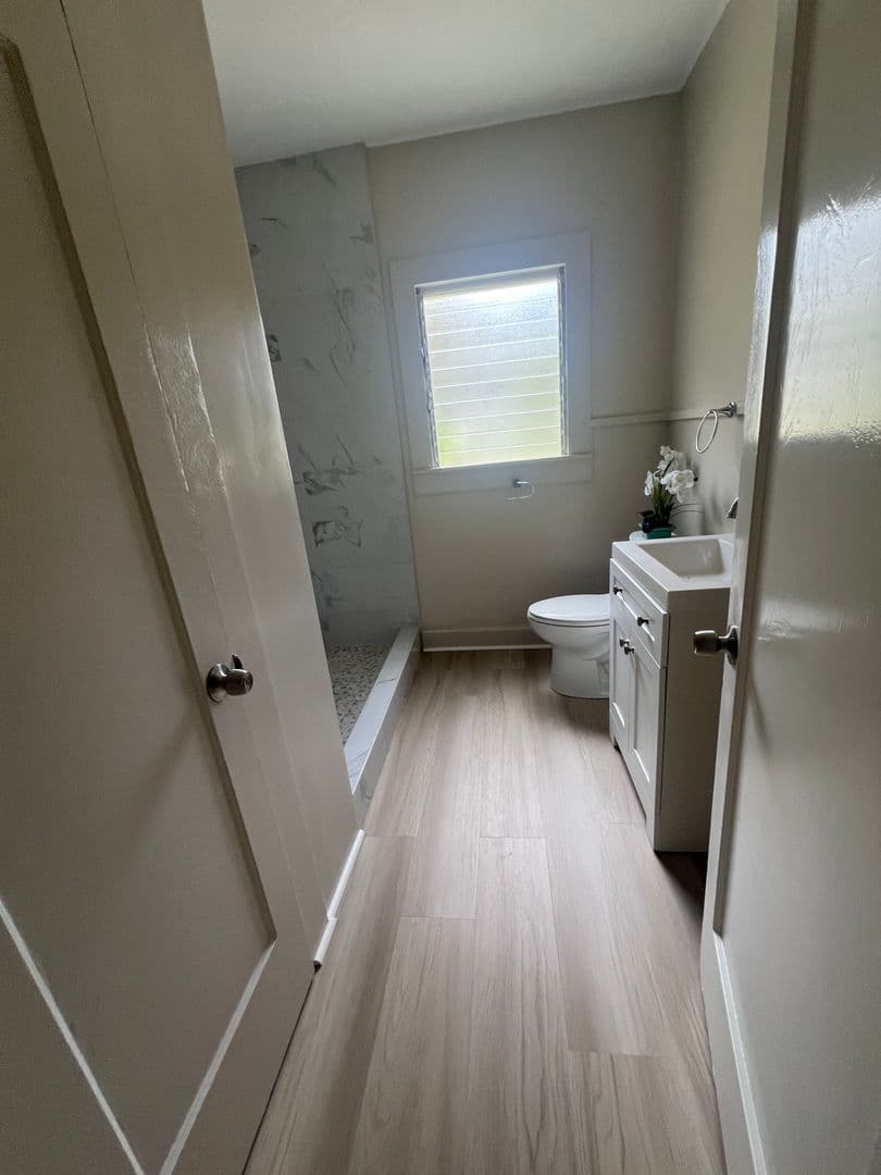 Honolulu Apartment: 2835 & 2841 Kolowalu St