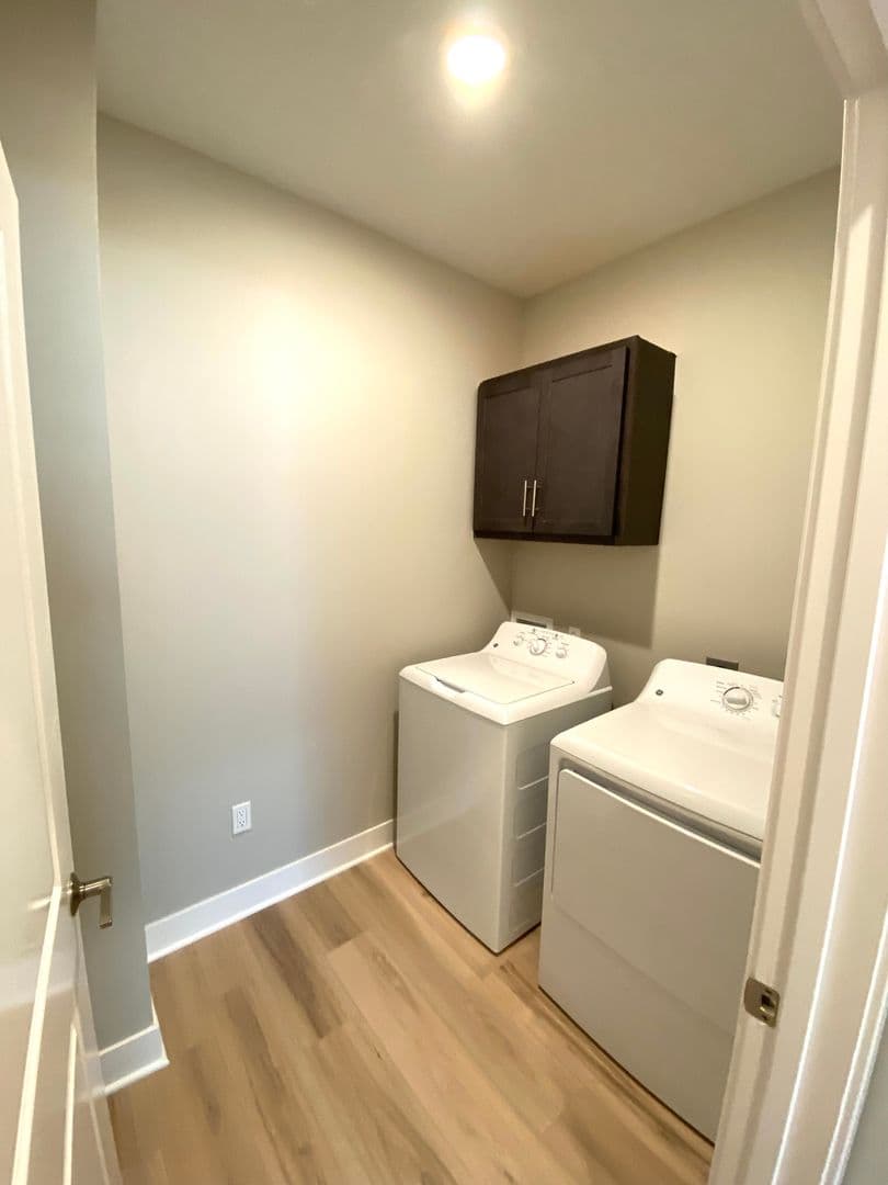 Columbia Apartment: 4401 Faurot Drive