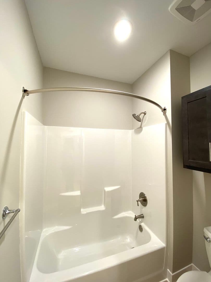 Columbia Apartment: 4401 Faurot Drive