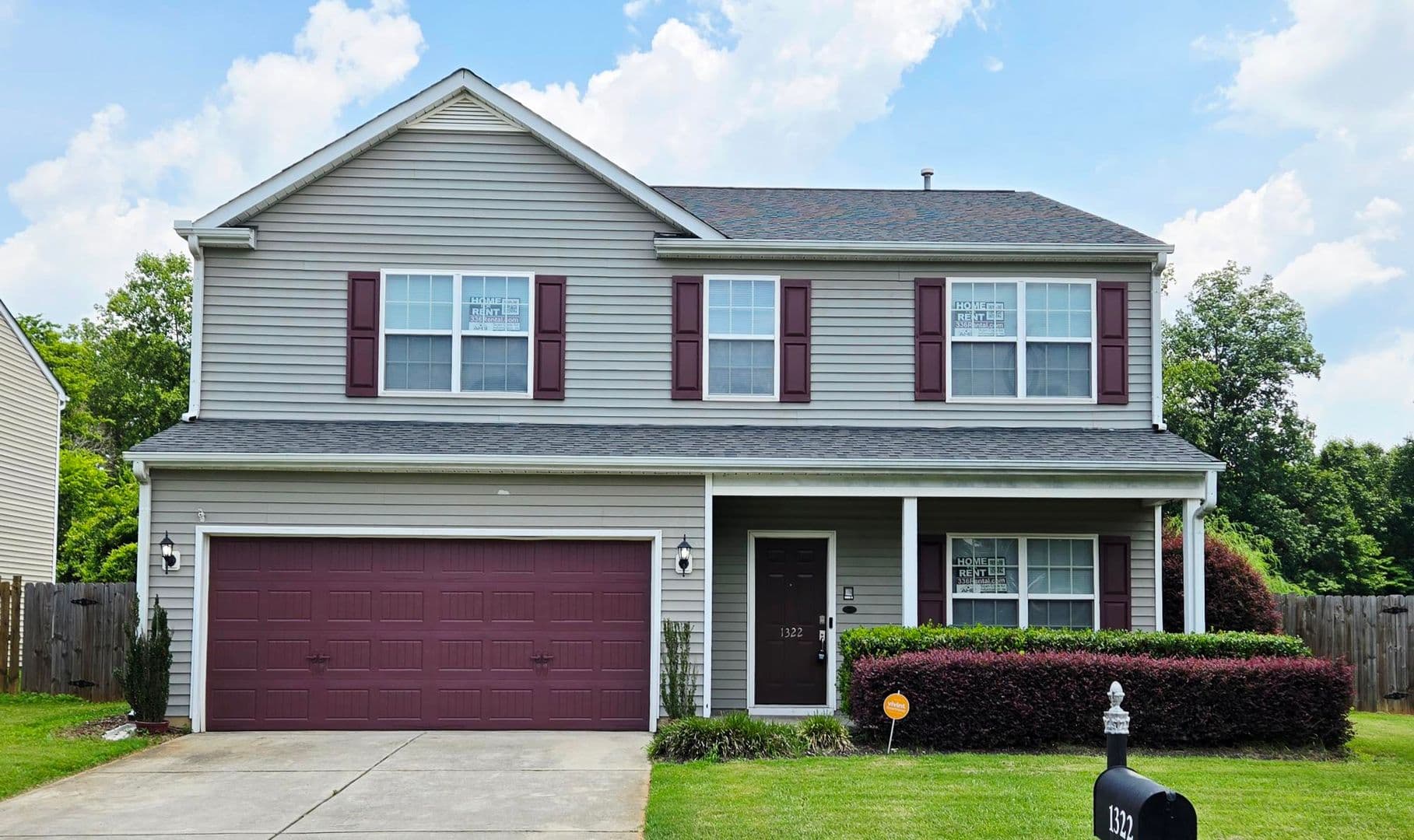 Burlington House: 1322 Ingle Ct