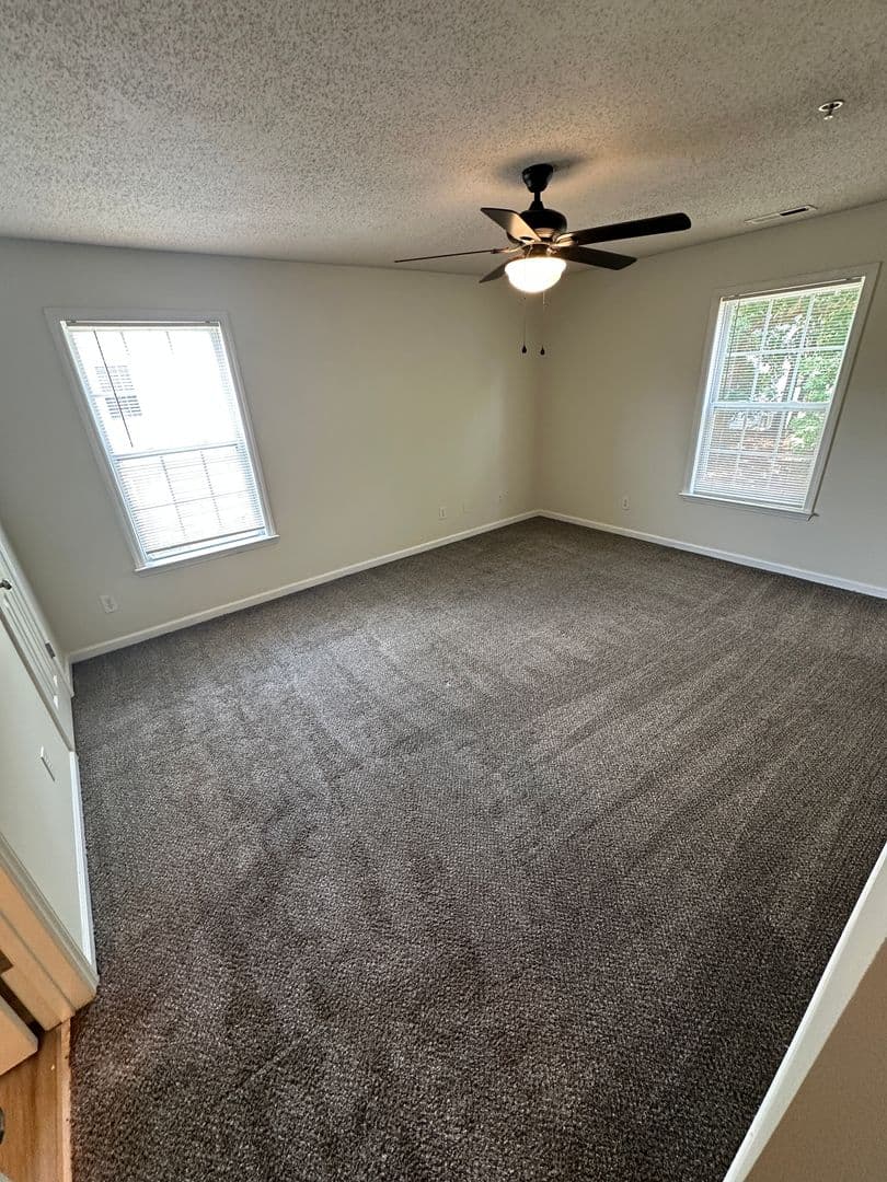 Burlington House: 3475 Forestdale Dr