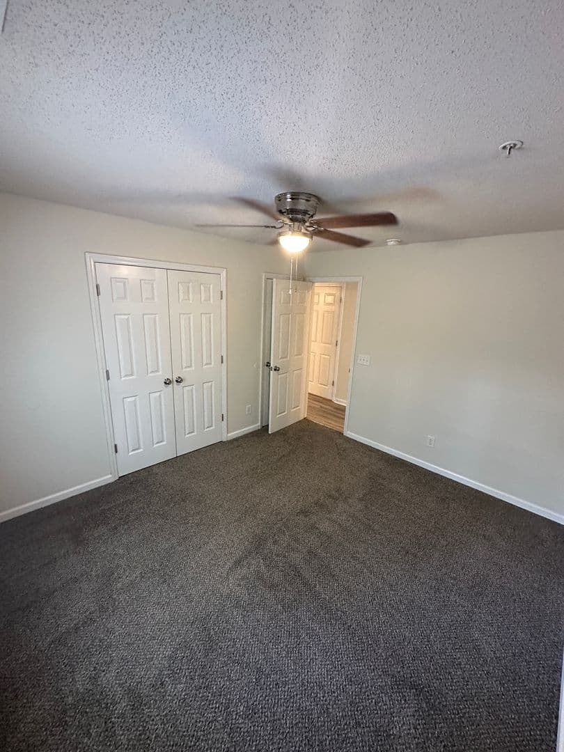 Burlington House: 3475 Forestdale Dr