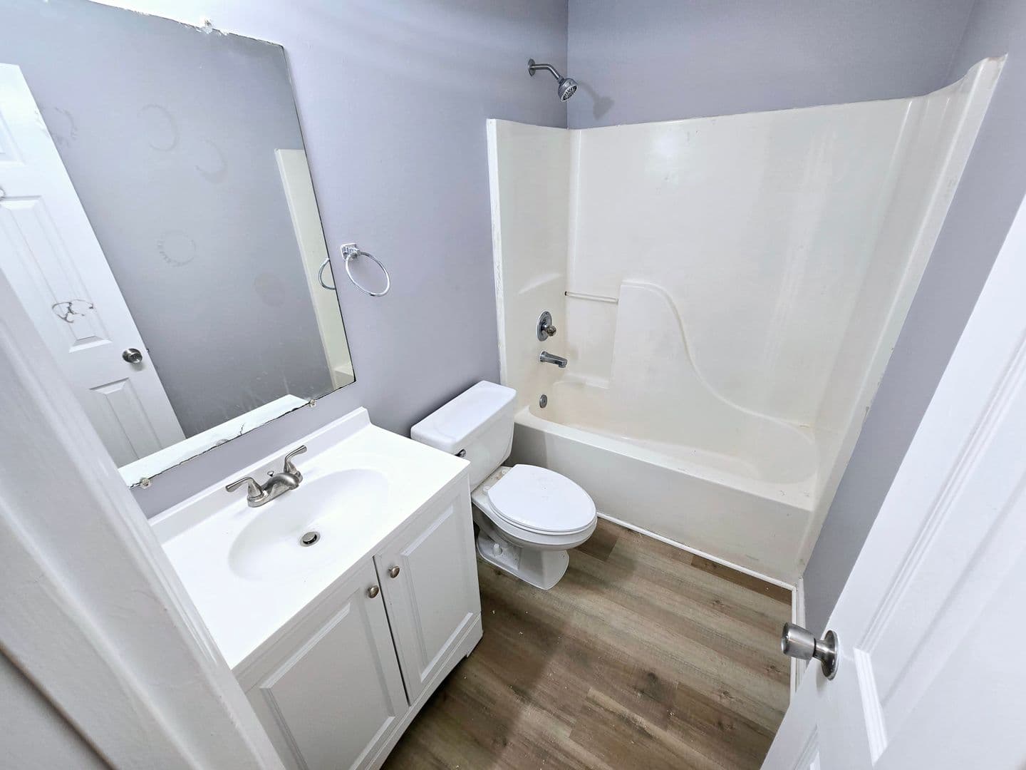 Burlington House: 1016 Washington St Apt C