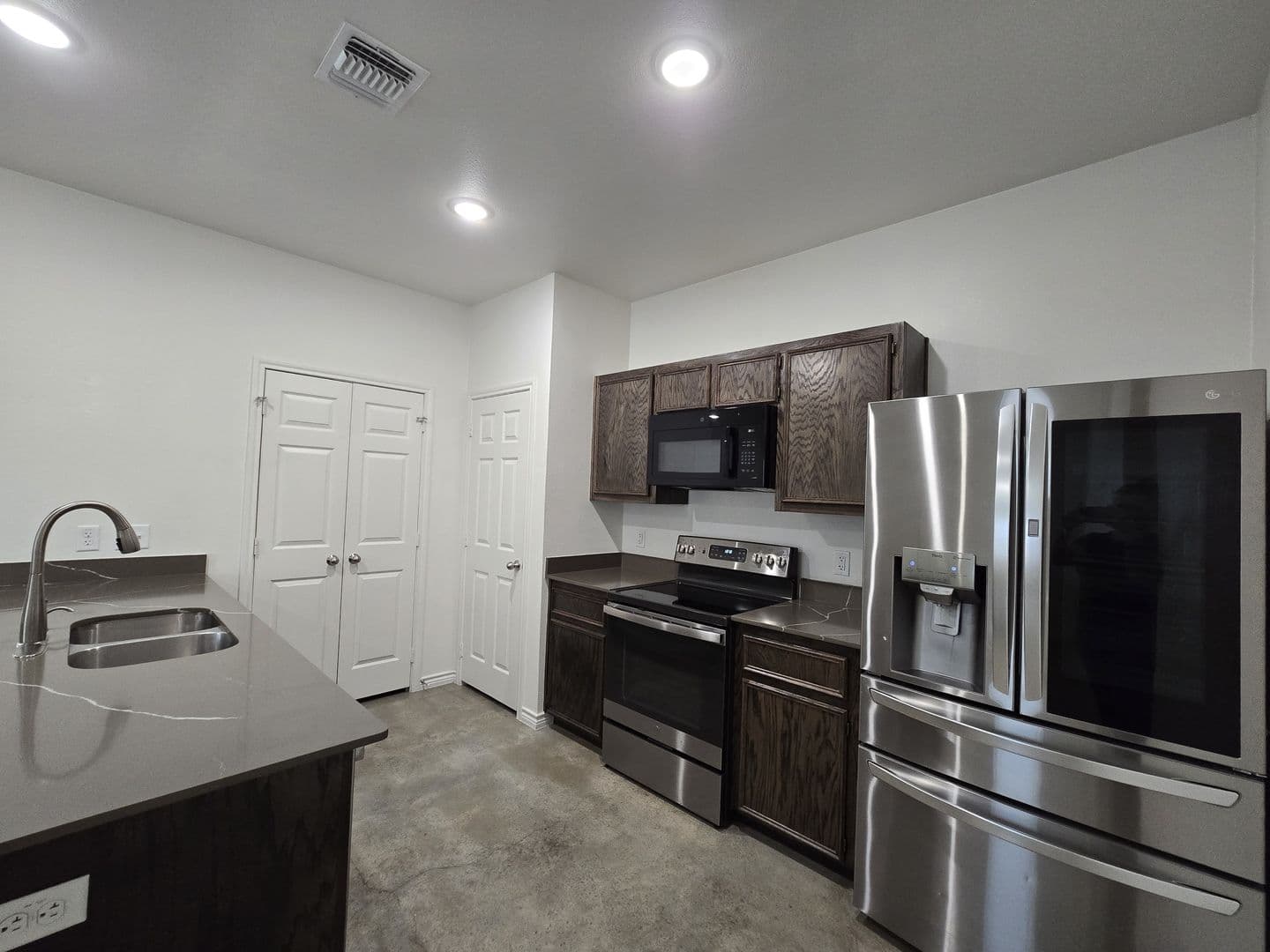 Temple Multiplex: 2318 Zanoletti Court