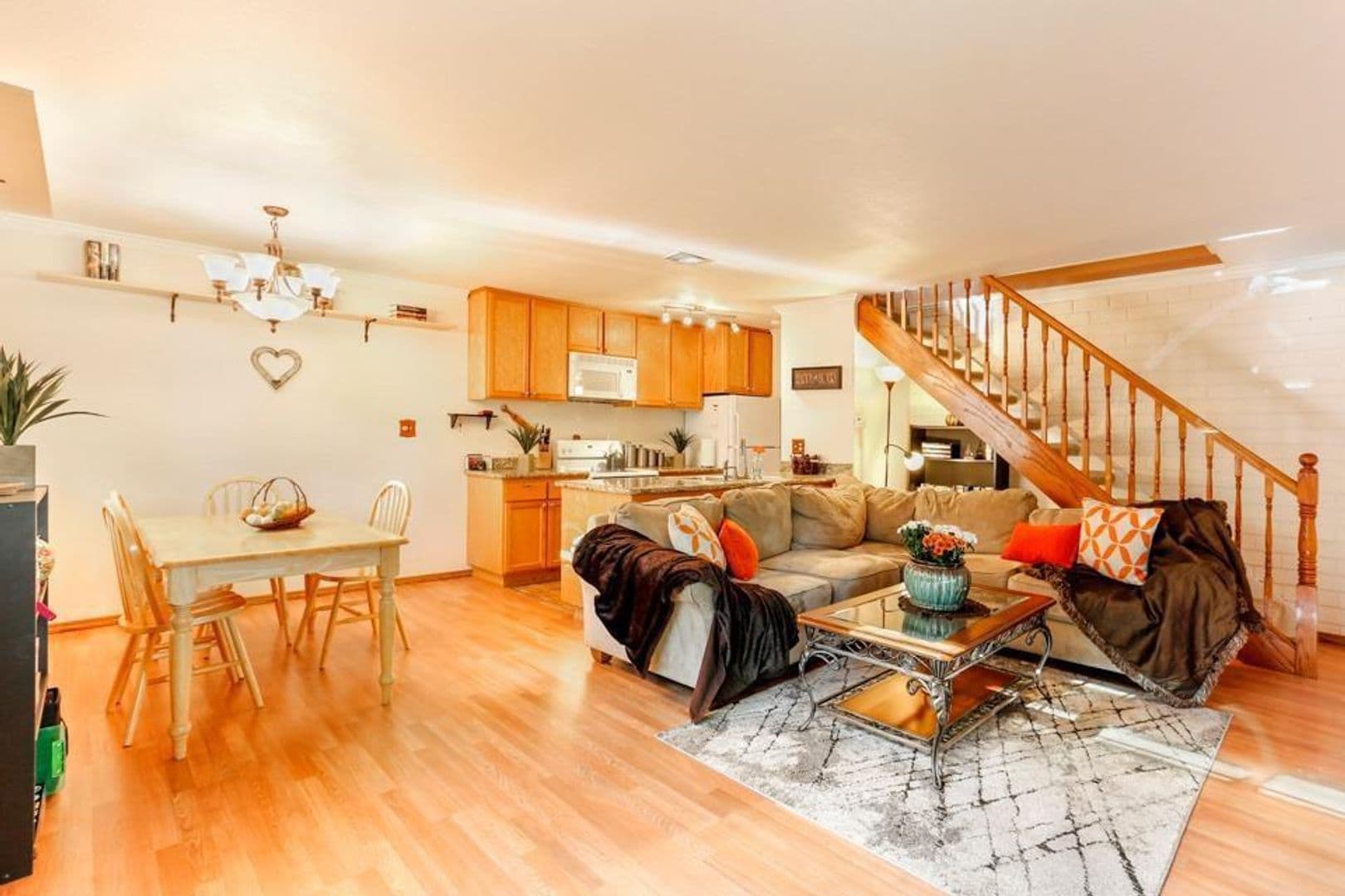 Sacramento House: 5137 Connecticut Dr