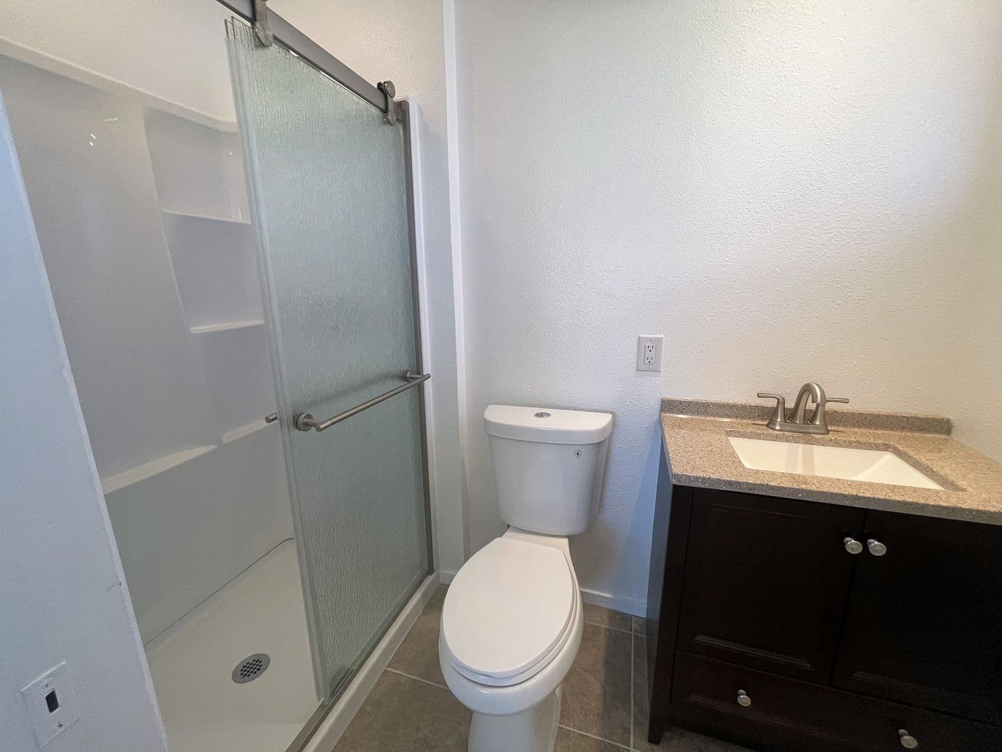 Folsom House: 211 Fargo Way