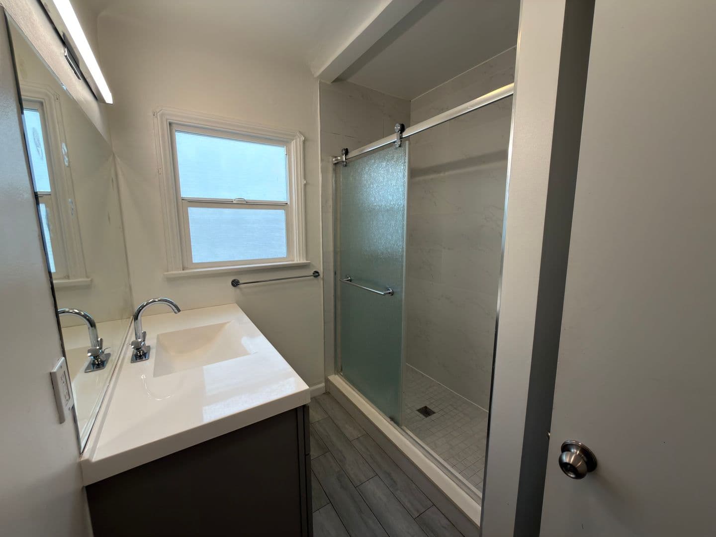 Long Beach Apartment: 1110 Mira Mar Avenue