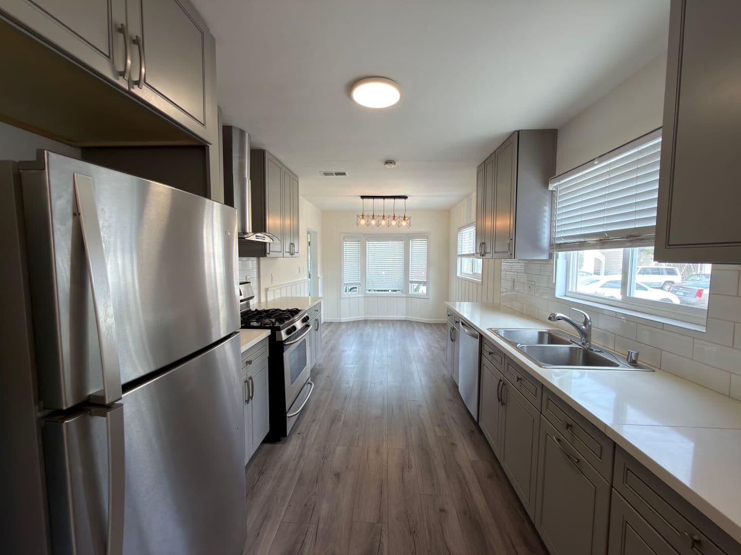 Long Beach Apartment: 1110 Mira Mar Avenue