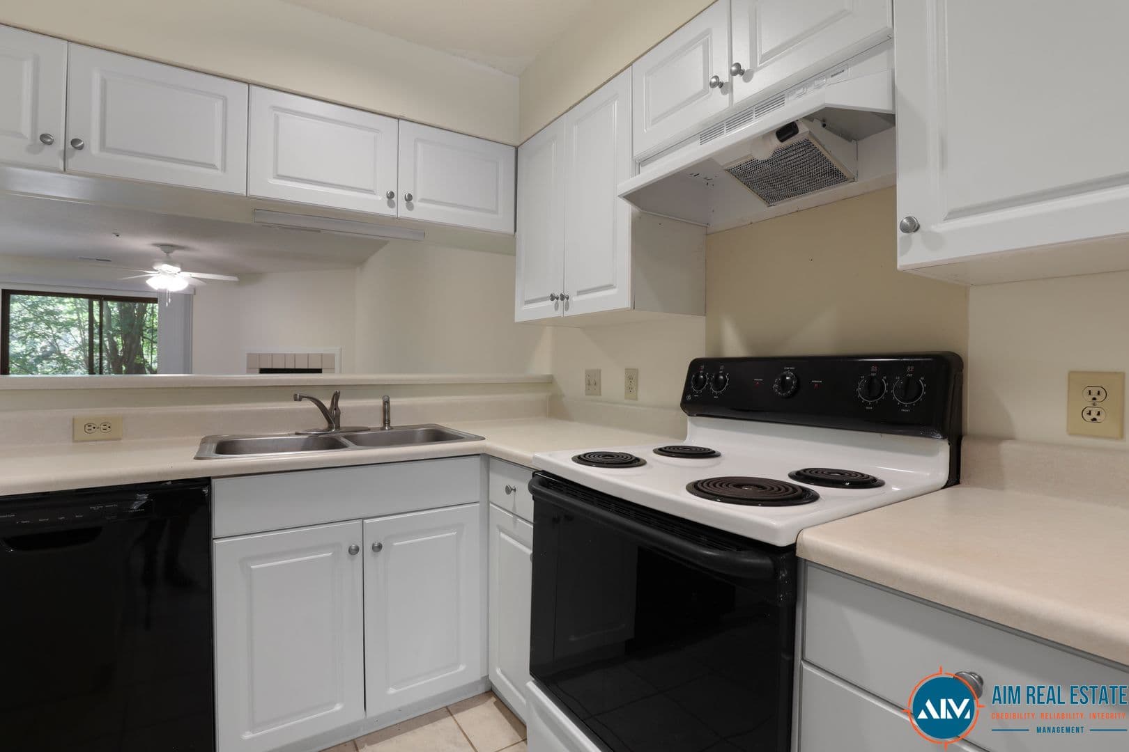 Hilton Head Island Condo: 50 Yacht Cove Drive