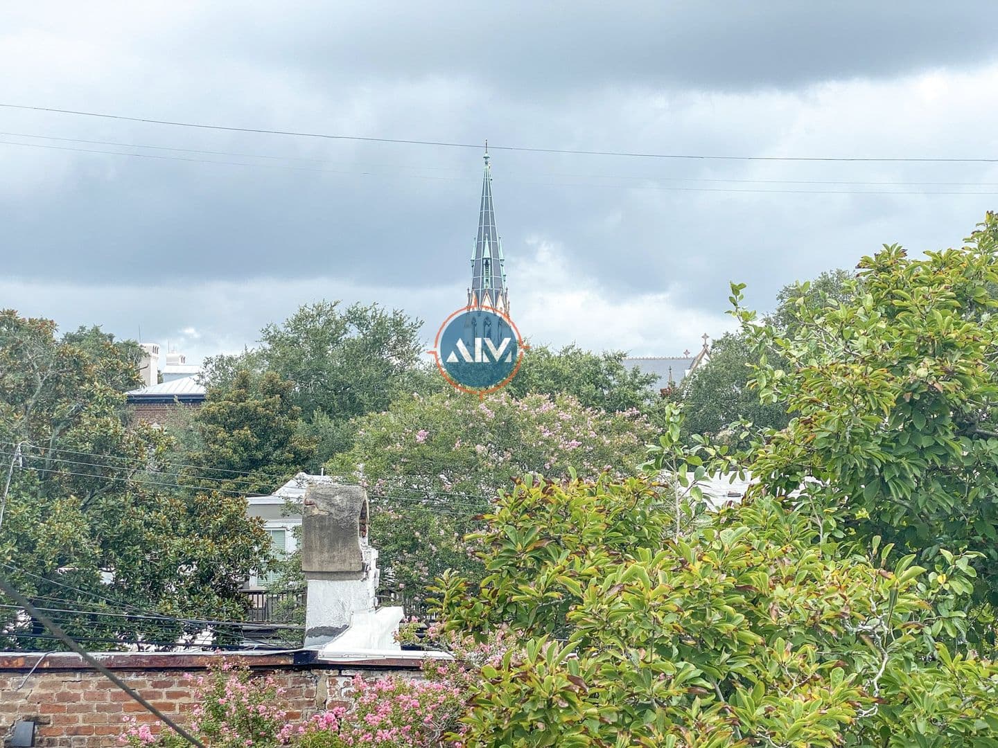 Savannah Apartment: 208 East Taylor