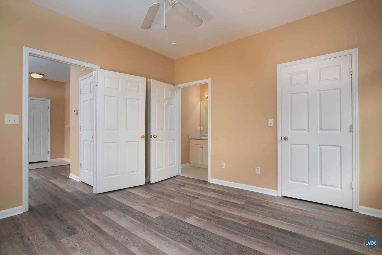 Bluffton Condo: 100 Kensington Blvd.