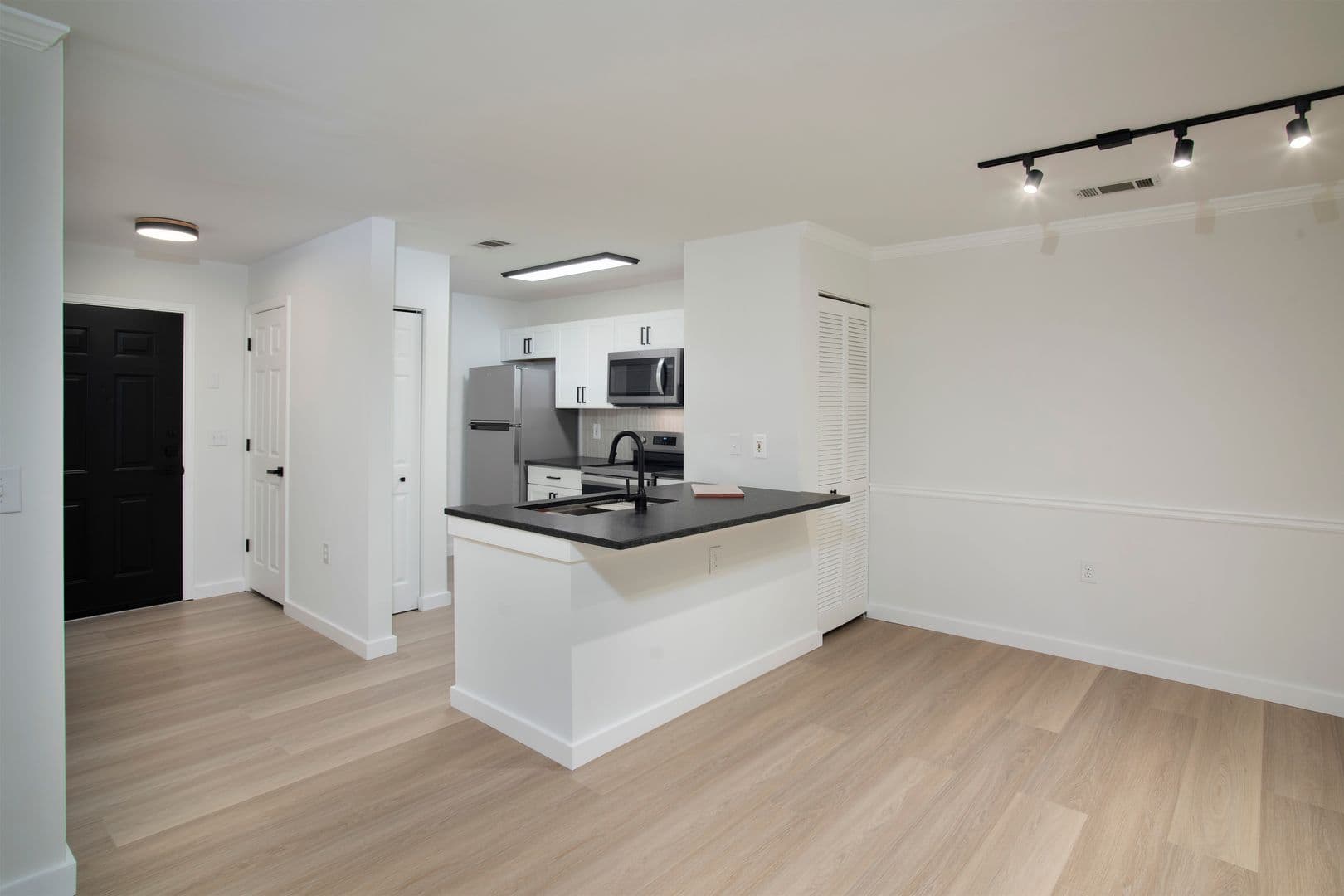 Bluffton Condo: 50 Pebble Beach Cove