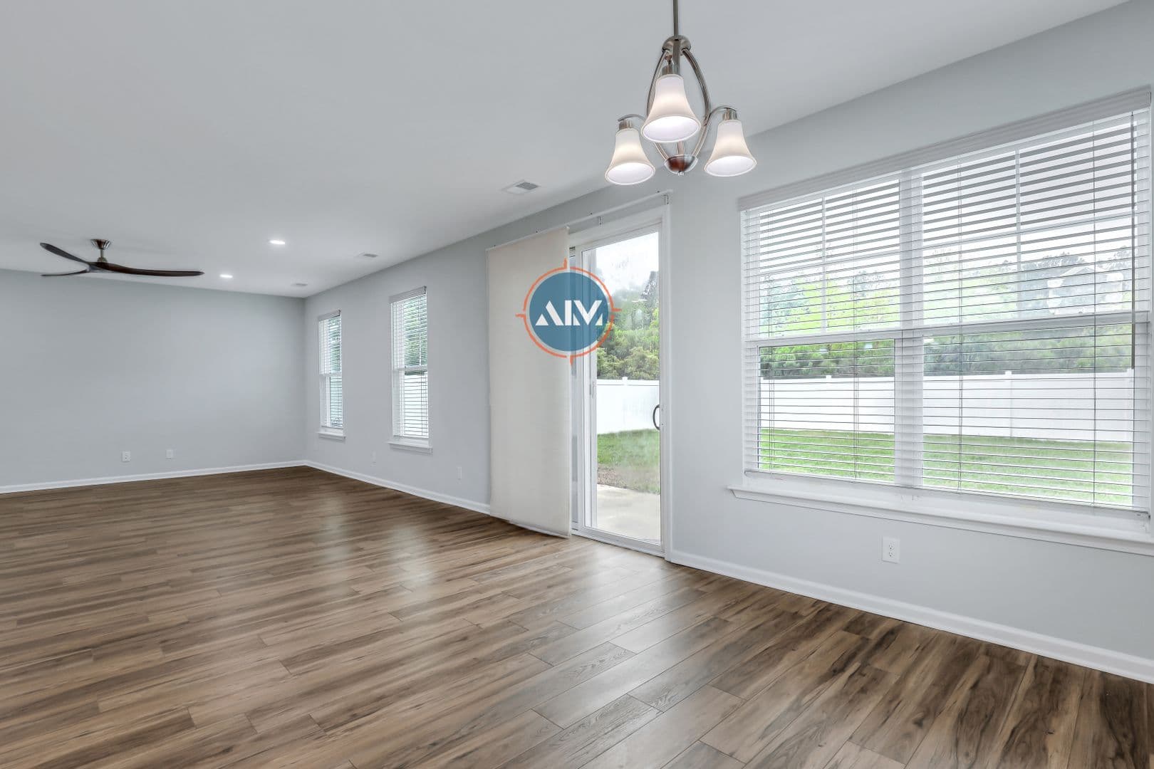Bluffton House: 211 Heritage Pkwy