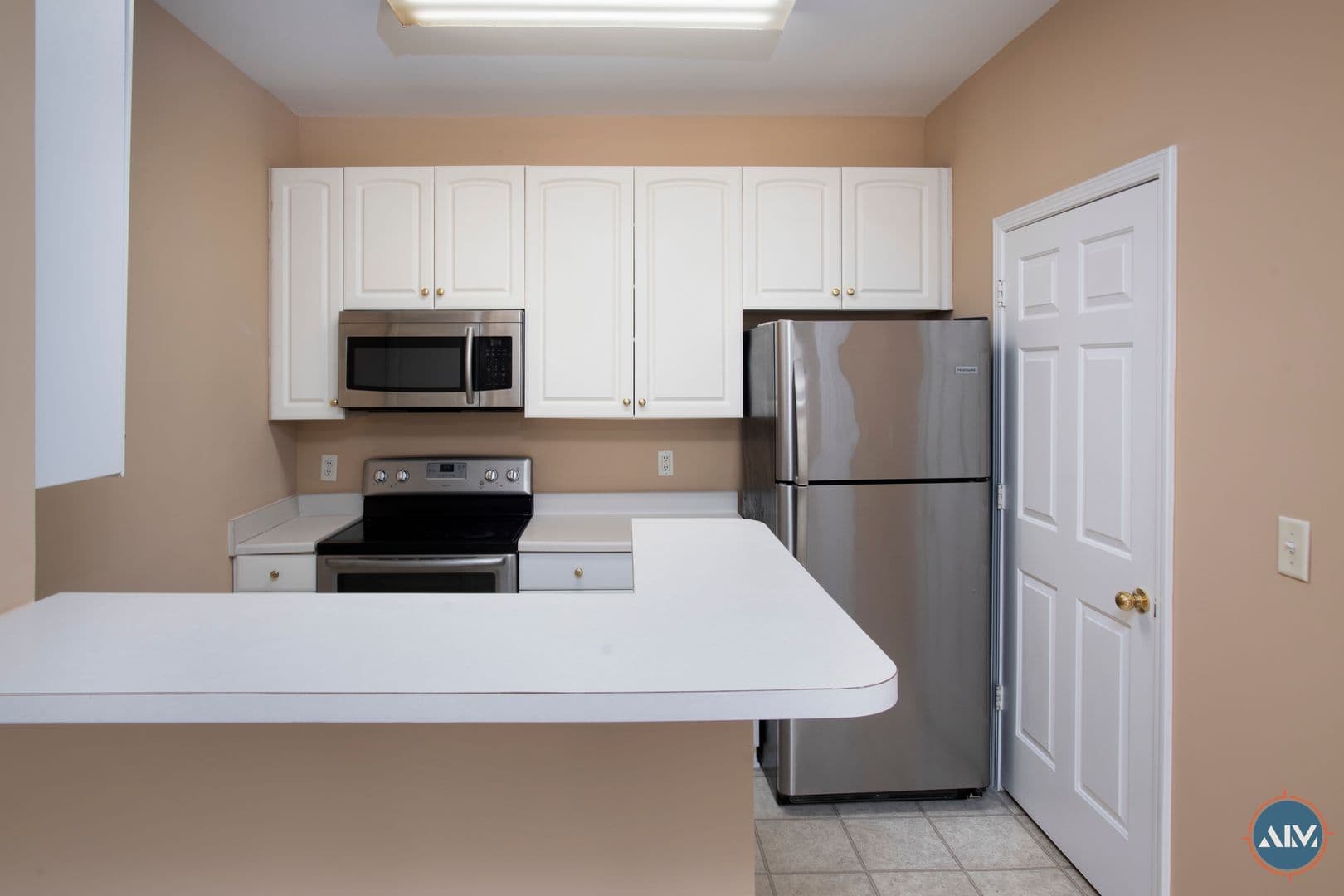 Bluffton Condo: 100 Kensington Blvd.