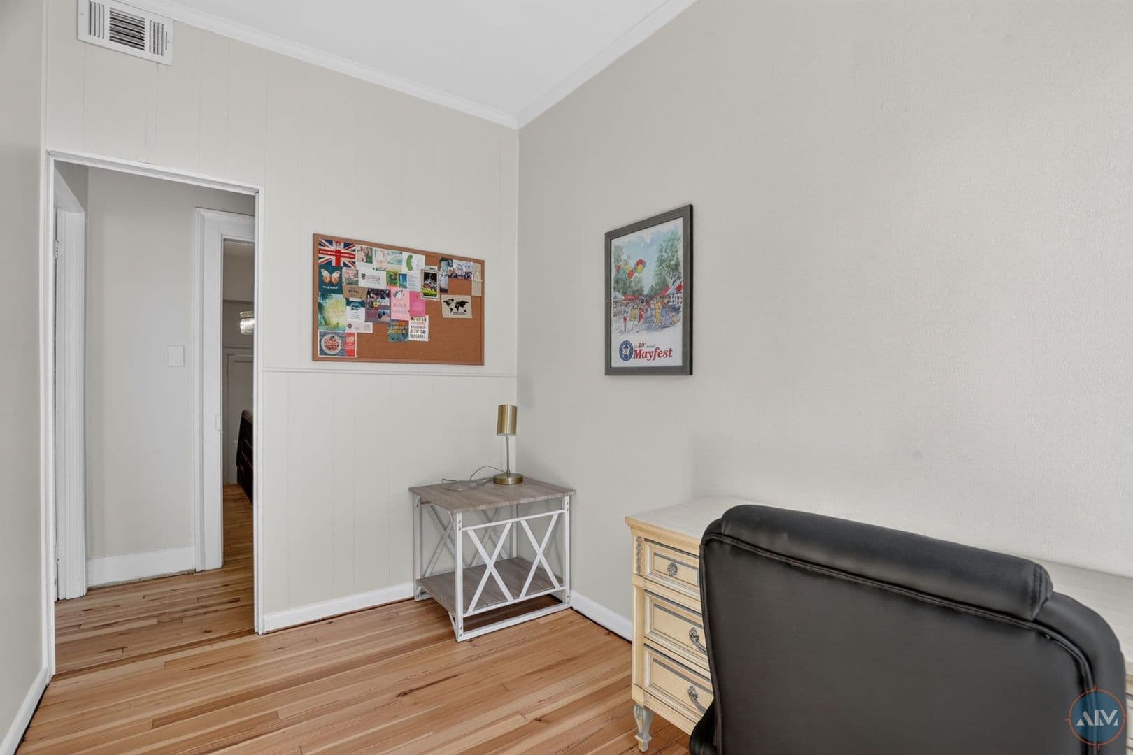 Savannah Apartment: 208 East Taylor