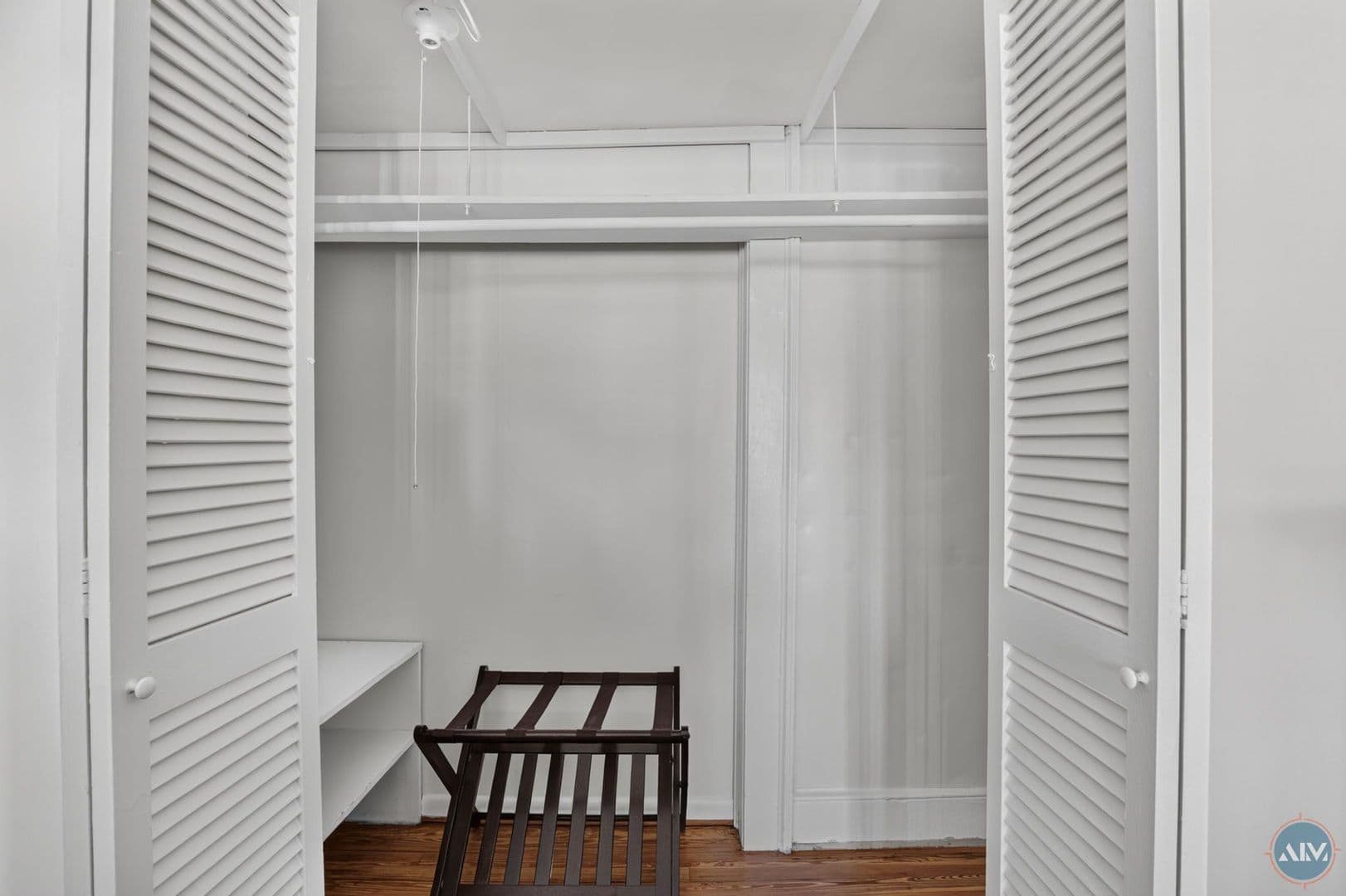 Savannah Apartment: 208 East Taylor