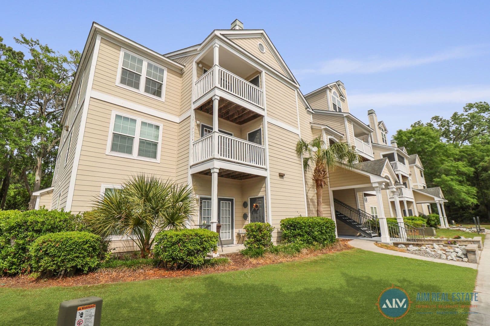 Bluffton Condo: 100 Kensington Blvd Unit 1517