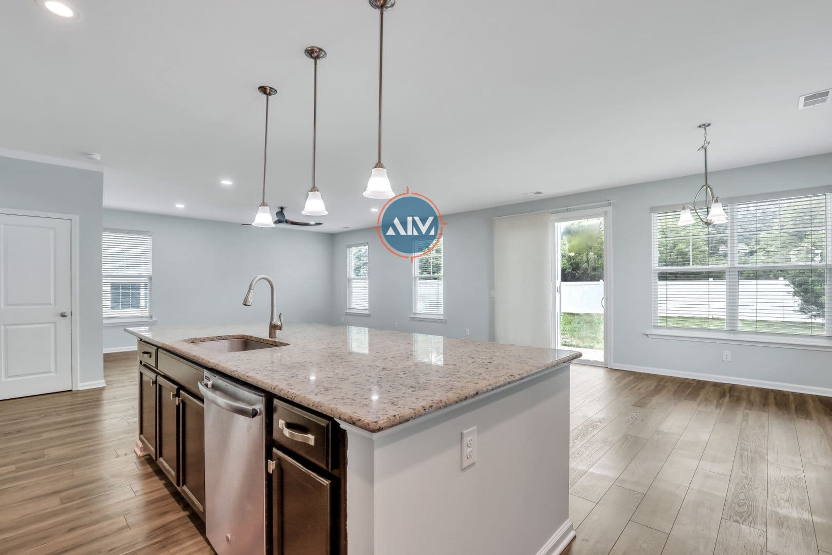 Bluffton House: 211 Heritage Pkwy
