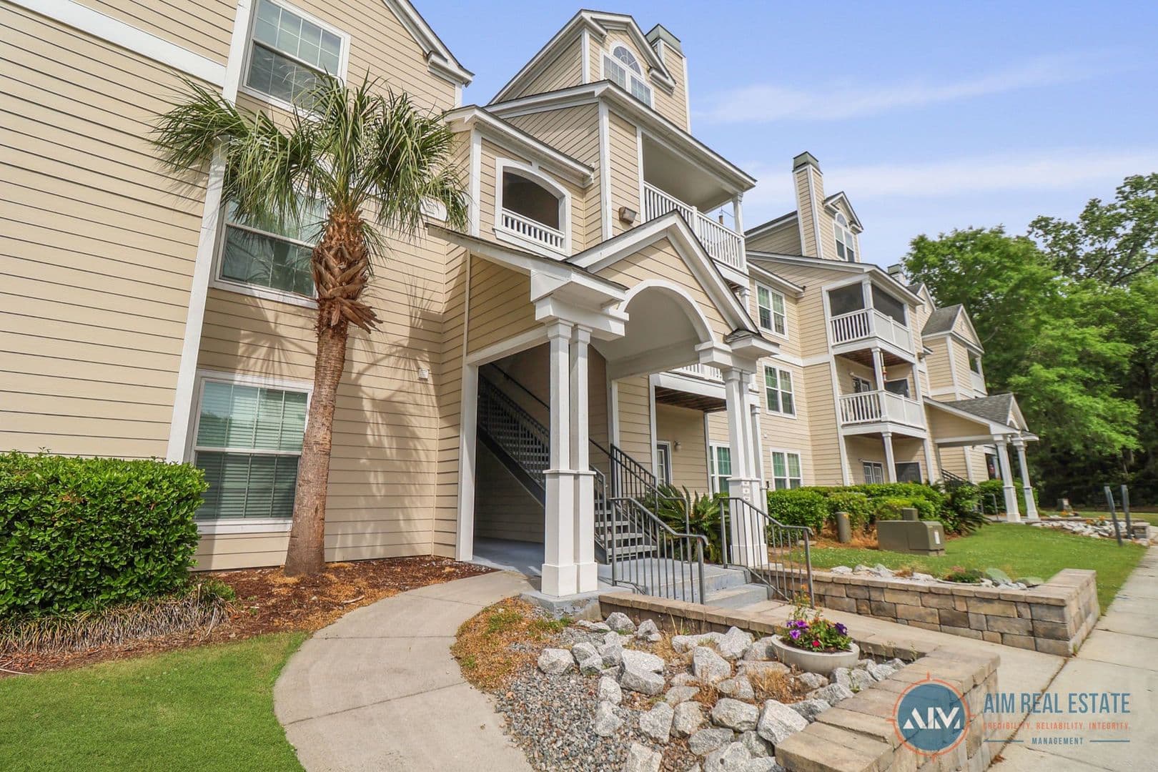 Bluffton Condo: 100 Kensington Blvd Unit 1517