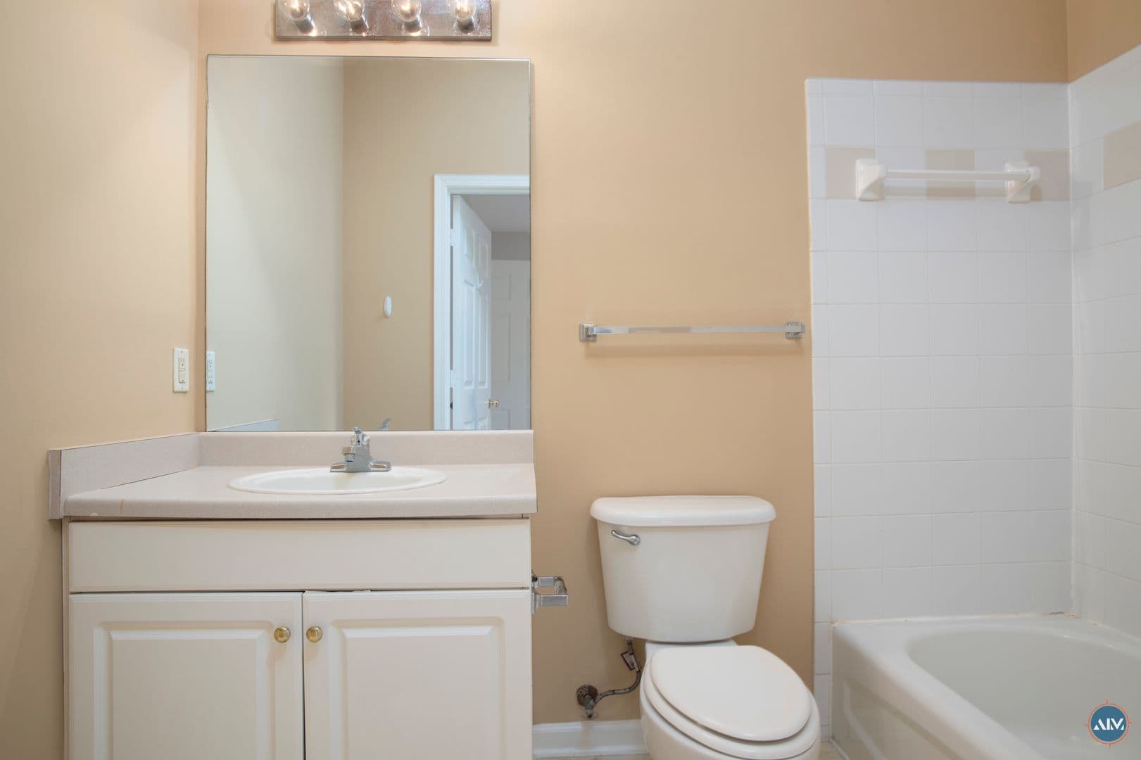 Bluffton Condo: 100 Kensington Blvd.