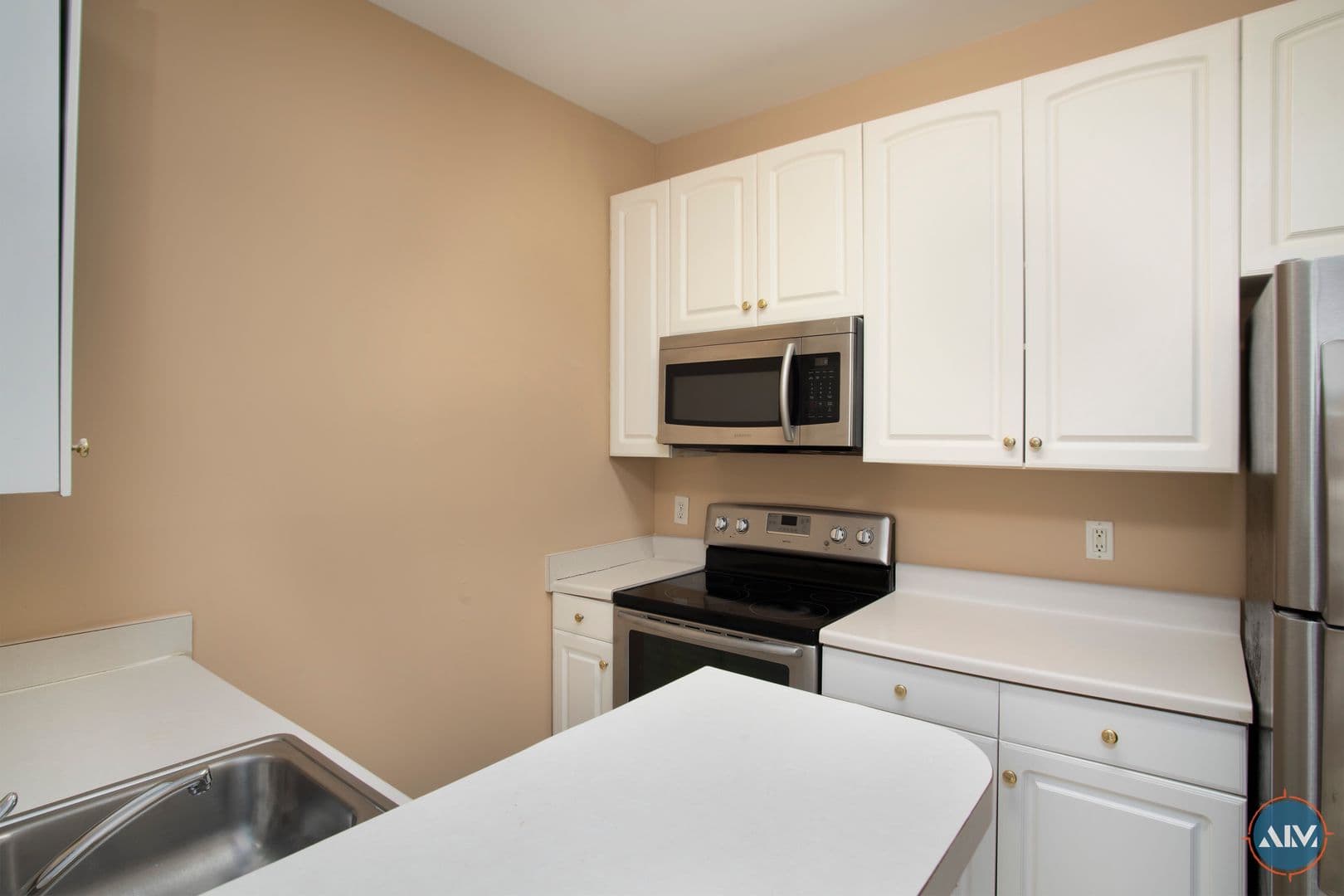 Bluffton Condo: 100 Kensington Blvd.