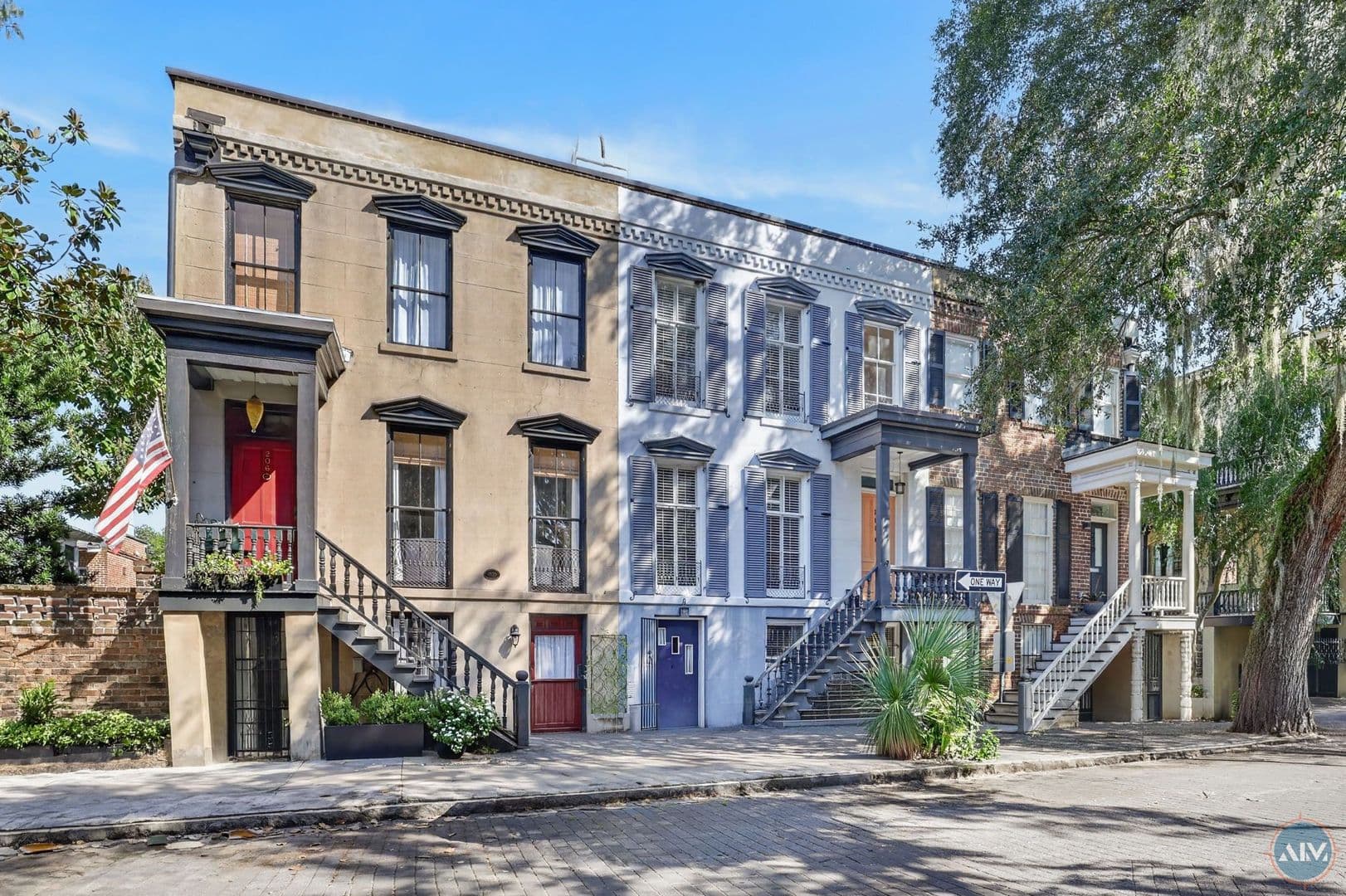 Savannah Apartment: 208 East Taylor