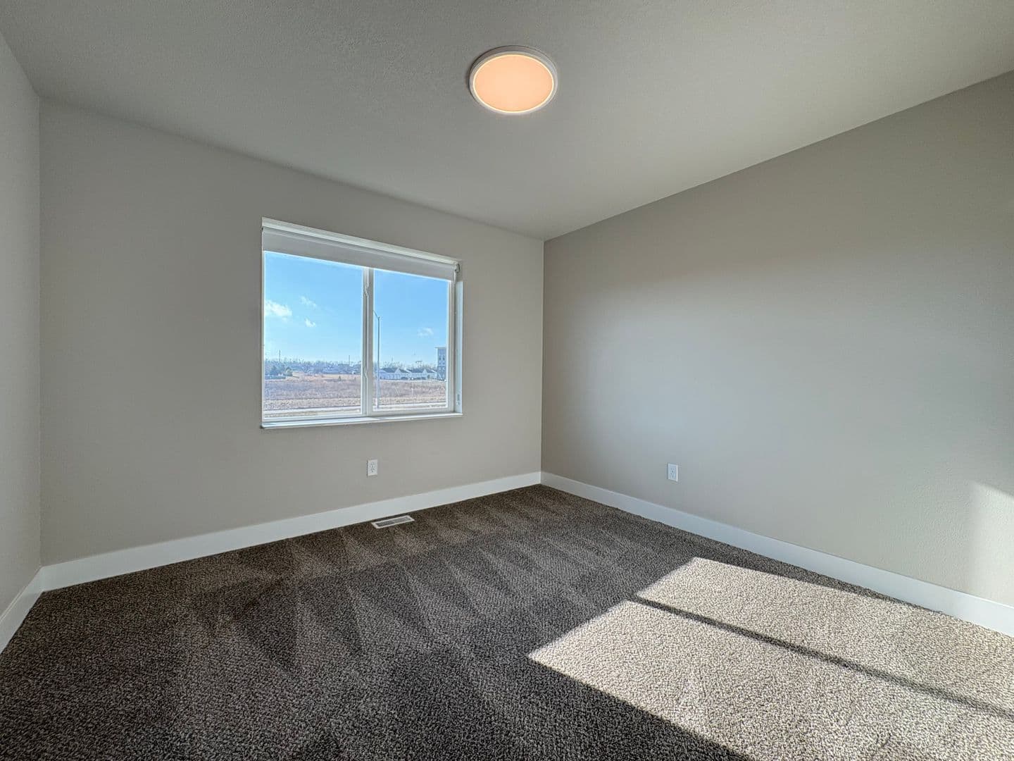 Waukee Townhome: 284 NW Caspian Court