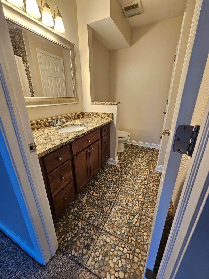 Lisle Apartment: 535-569 Maple Avenue