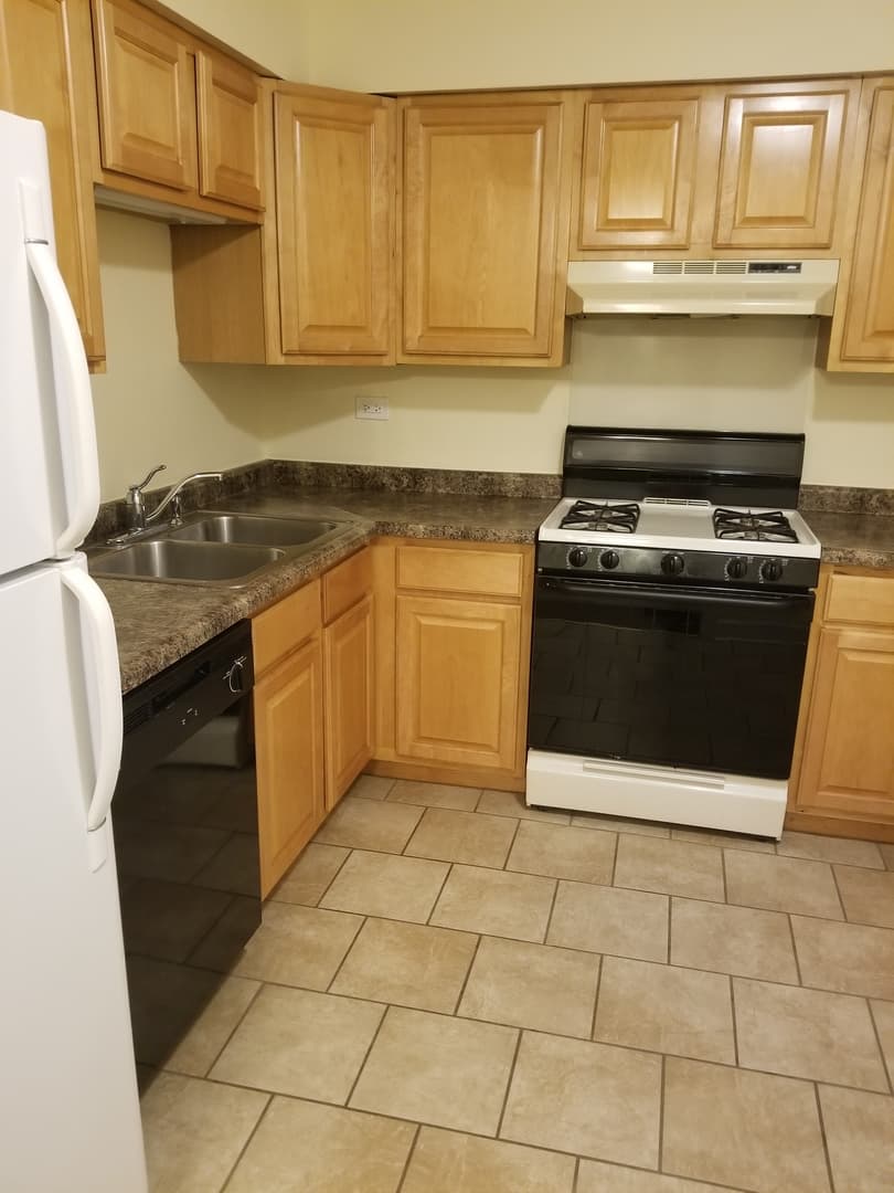 Lisle Apartment: 535-569 Maple Avenue